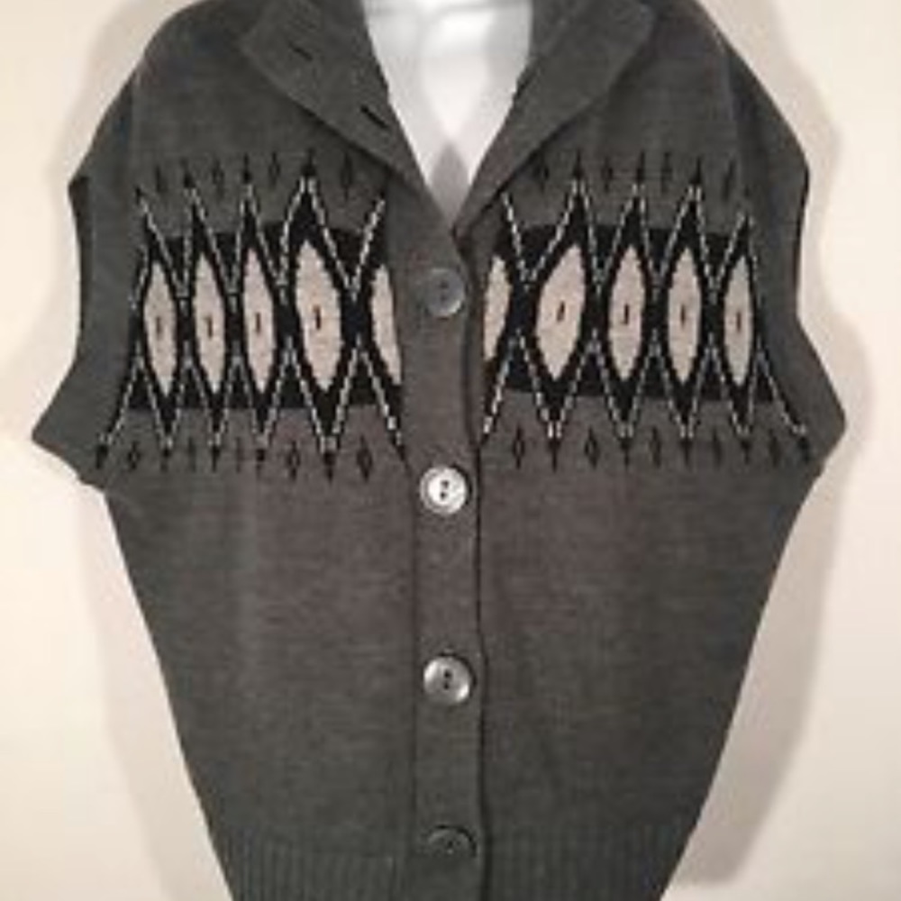 Sleeveless sweater
